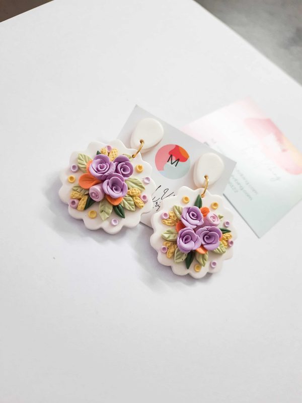 white royalty bloom polymer clay jewelry by mindful vibing kriti bhatnagar polymer clay india