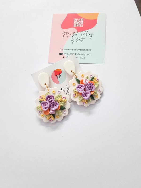 white royalty bloom polymer clay jewelry by mindful vibing kriti bhatnagar polymer clay india